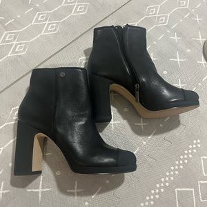 Karl lagerfeld booties 6.5